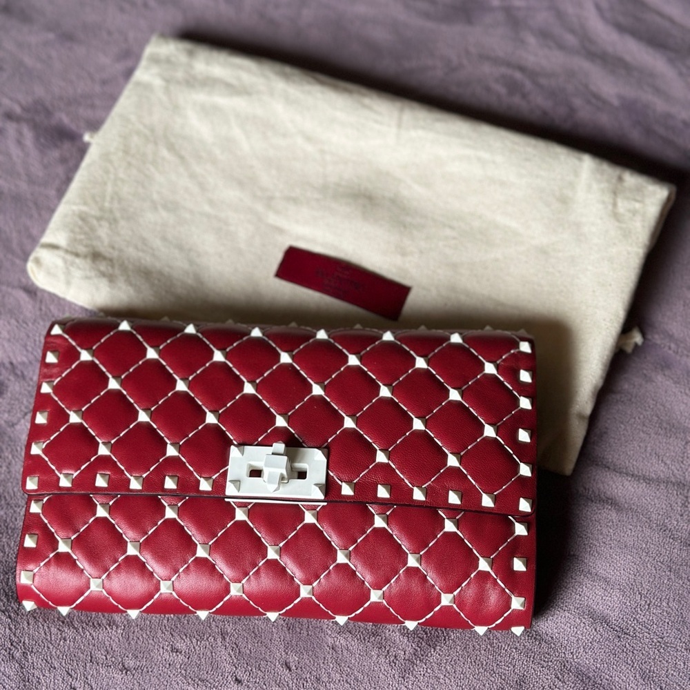 NEW Valentino Garavani Red Rockstud Spike Nappa Leather Crossbody Clutch Bag